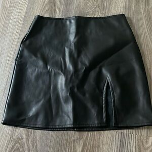 Pleather fitted skirt